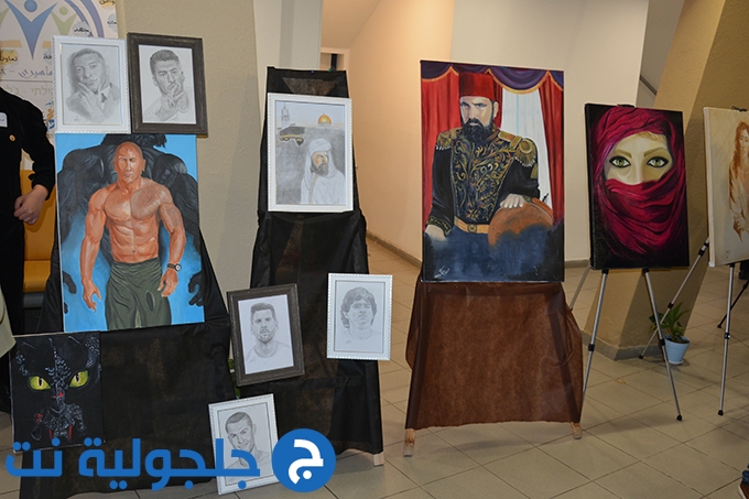 معرض اهازيج فنية في المركز الثقافي في جلجولية 